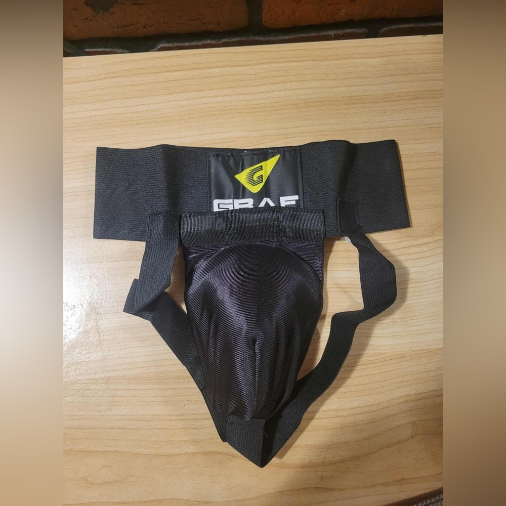 Graf Hockey Protective Cup and Jock Strap Junior Medium Black New